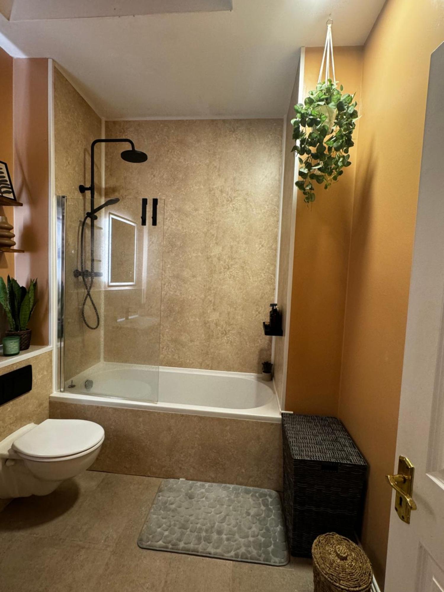 Finnstown Hall- Private Room In Shared Apartment With The Host Dublin Bagian luar foto